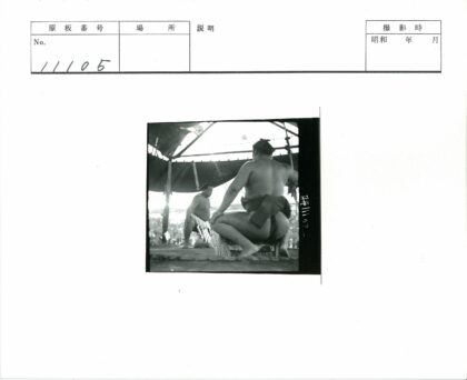 相扑选手角斗场对决.jpg