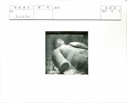 石窟精美卧佛石雕特写.jpg