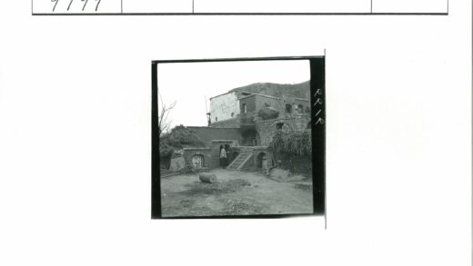 石筑拱门楼梯建筑入口.jpg