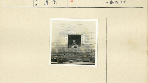 砖墙神龛与祭祀容器.jpg