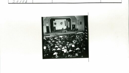 礼堂演讲活动现场纪实.jpg