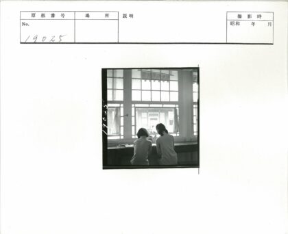 窗边阅读时光.jpg