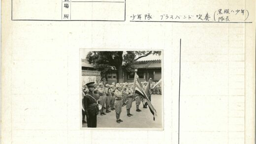 童子军户外仪式吹号举旗.jpg
