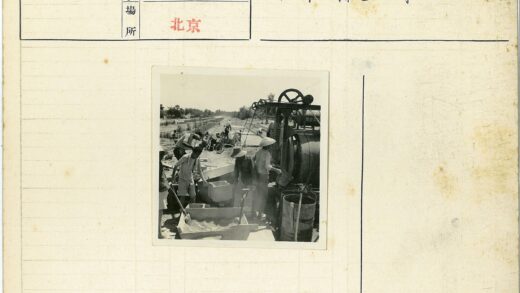 筑路工人户外施工场景.jpg