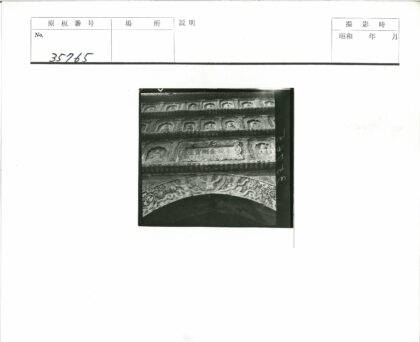 精美佛像雕刻建筑细节特写.jpg