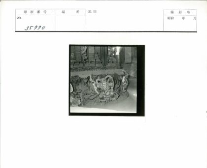 精美木雕人物雕塑细节展示.jpg