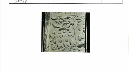 精美石雕艺术与复杂设计展示.jpg