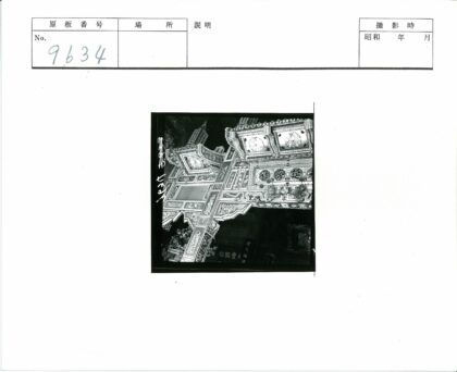 精美雕刻传统牌坊建筑.jpg