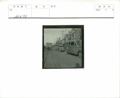 繁华街道传统建筑街景.jpg