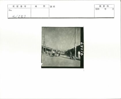繁华露天市场街景.jpg