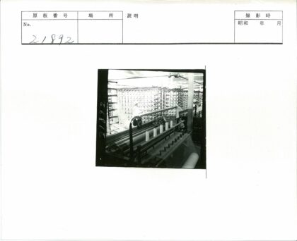 纺织厂生产线与工人操作实景.jpg
