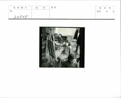 美术工作室绘画创作场景.jpg