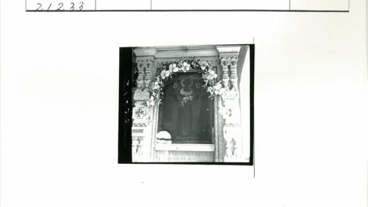 花环装饰宗教图标雕刻柱框.jpg