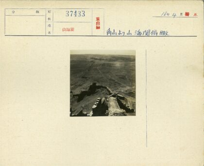 荒原古堡全景俯瞰.jpg