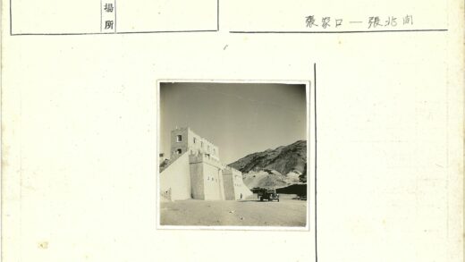 荒原建筑与卡车人物.jpg
