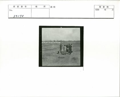 荒坟聚会与开阔景观.jpg