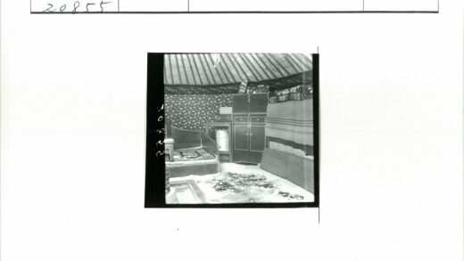 蒙古包传统家居与装饰.jpg