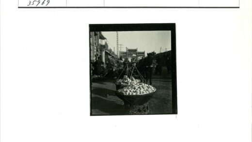 街头市场农产品交易马车背景.jpg
