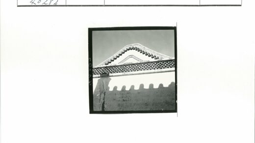 装饰华丽建筑立面特写.jpg