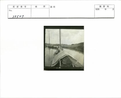 运河帆船码头多云景色.jpg