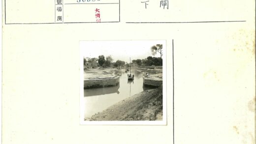 运河行船与沿岸风光.jpg
