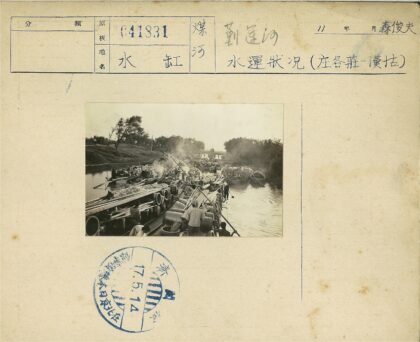 运河货船与桥景工作场景.jpg