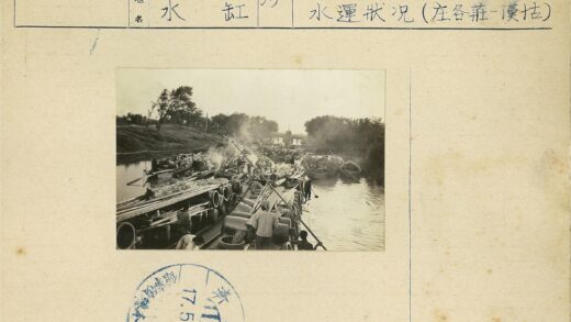 运河货船与桥景工作场景.jpg