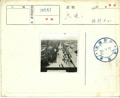 都市繁忙街道街景.jpg