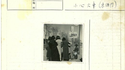 铁路路标与冬日风景.jpg