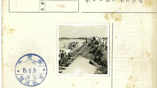 铁路轨道施工历史场景.jpg