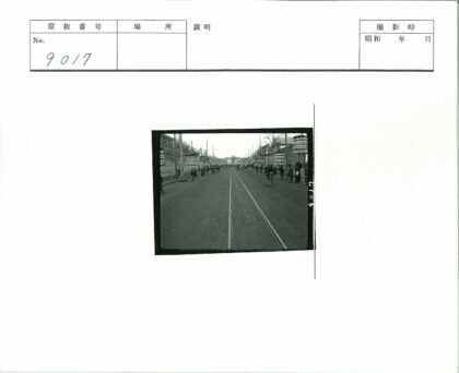 铁路轨道街景与城市生活.jpg