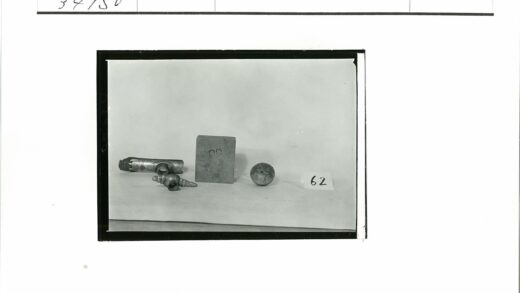 雕花圆柱花卉数字62物品展示.jpg