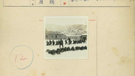 雪地士兵山地训练.jpg