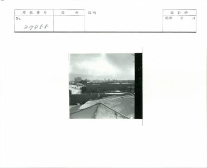 雪景屋顶与建筑群.jpg