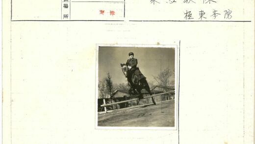 骑警跃障训练纪实.jpg