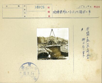 高架工地圆柱脚手架施工.jpg