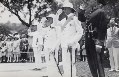 【jpg清晰版】1926年上海帝国日游行中的乔治王子.jpg