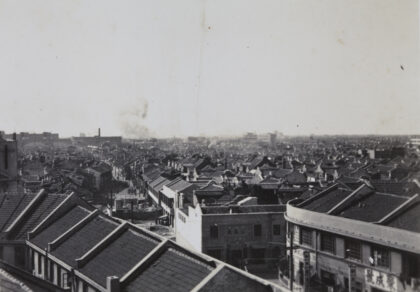 【jpg清晰版】1937年10月上海马克罕路铁路枢纽轰炸.jpg