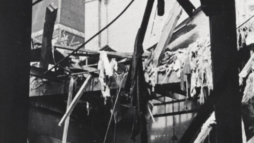 【jpg清晰版】1937年8月14日轰炸后的上海华懋饭店内部.jpg