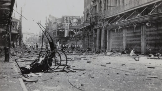 【jpg清晰版】1937年8月23日南京路永安公司遭轰炸后的惨状.jpg