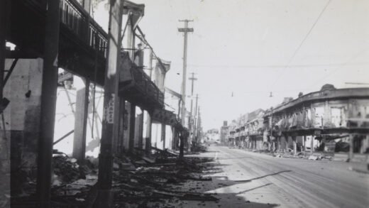 【jpg清晰版】1937年8月上海东修德路近登特路处的战争损毁.jpg