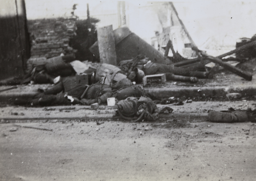 【JPG清晰版】年月上海阵亡的中国士兵昆明路与东余杭路