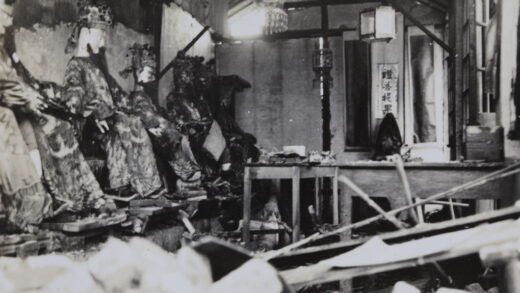 【jpg清晰版】1937年9月上海龙华寺佛像遭战争损毁.jpg