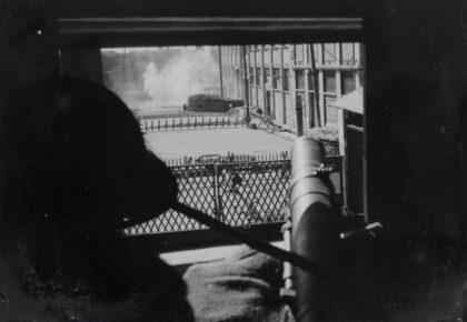 【jpg清晰版】1937年上海四行仓库f号碉堡视角.jpg