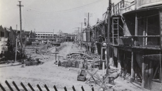 【jpg清晰版】1937年上海闸北河南北路与界路的路障及反坦克防御工事.jpg
