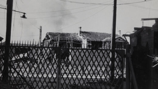 【jpg清晰版】1937年遭轰炸损毁的建筑上海.jpg