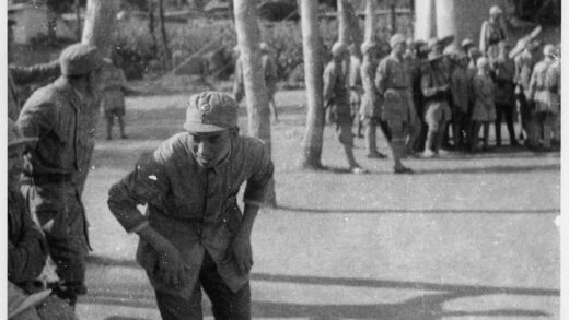 【jpg清晰版】1942年8月晋察冀红一日的萧克将军.jpg