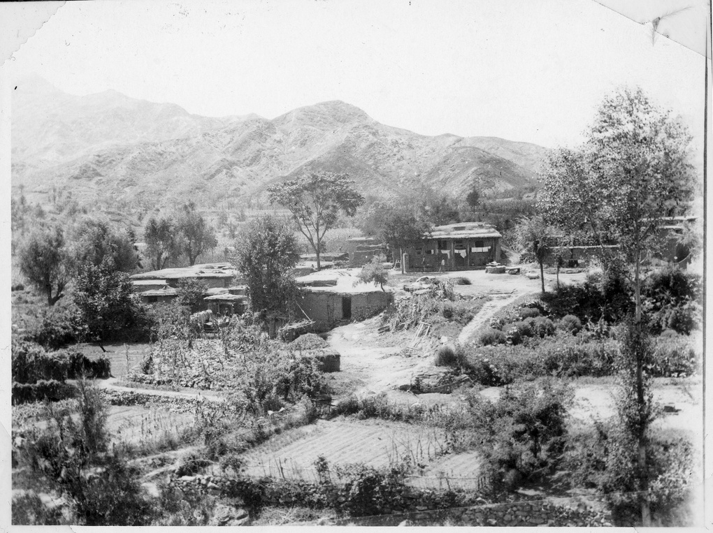 【JPG清晰版】年夏天林赛和班德两家居住的中杨村位于阜平附近