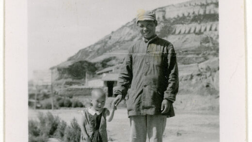 【jpg清晰版】1945年龙古与埃丽卡·林赛在延安.jpg