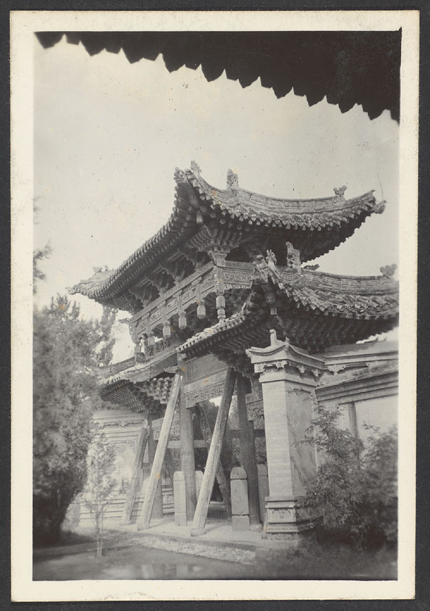 【JPG清晰版】Tahochia.纪念马安良的拱门